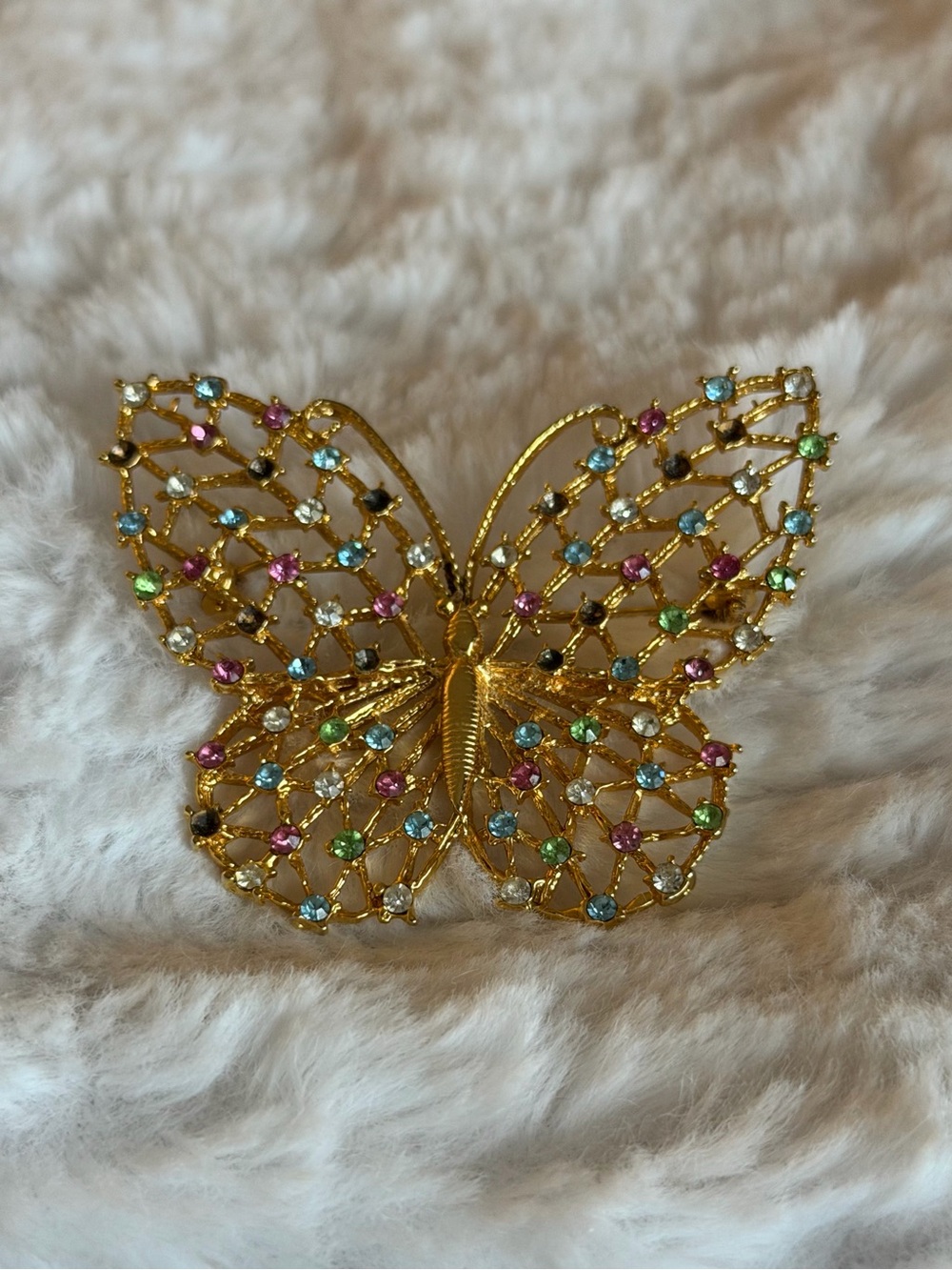 Vintage Gold Tone Butterfly Brooch Multicolor Rhinestone Filigree Estate Style